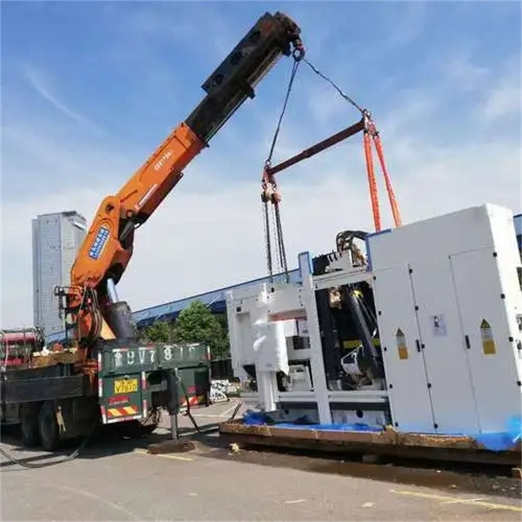 大化附近小吊车联系方式|8-16吨|本地及时服务